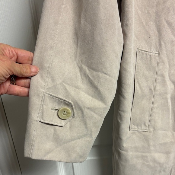 London Fog Women's Beige Trench Coat - Picture 3 of 15